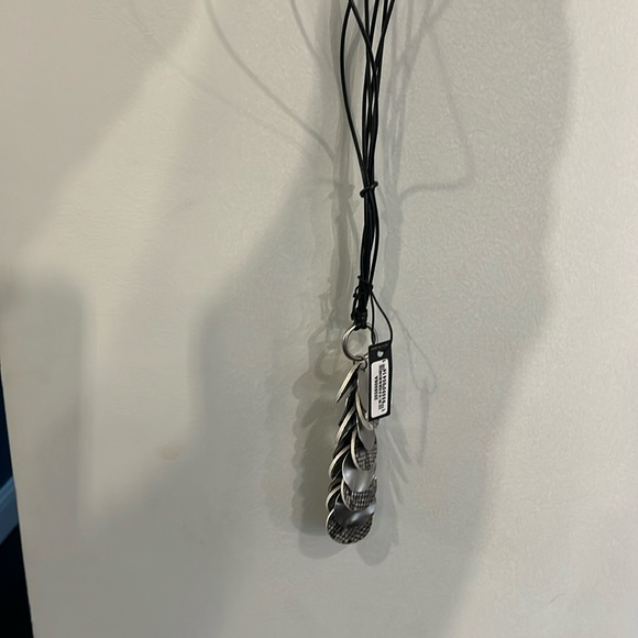 Super cute long necklace with snakeskin, print and silver placed on leather - Picture 1 of 4